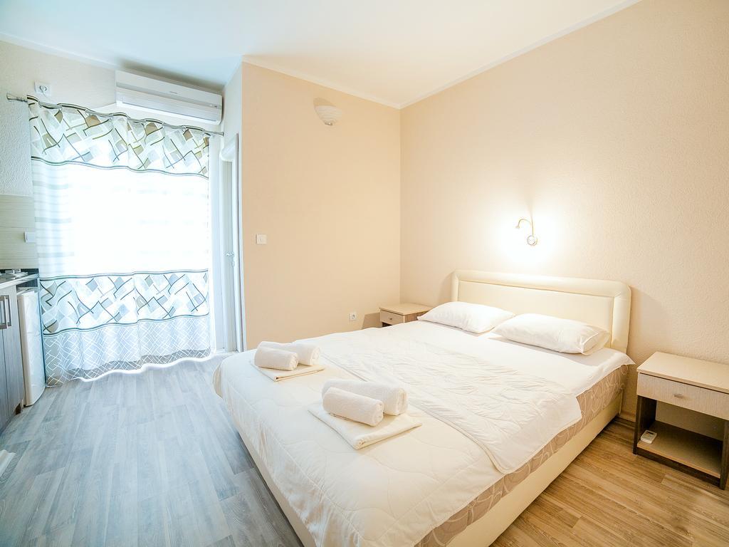 Готель Pansion Nobel Petrovac Номер фото