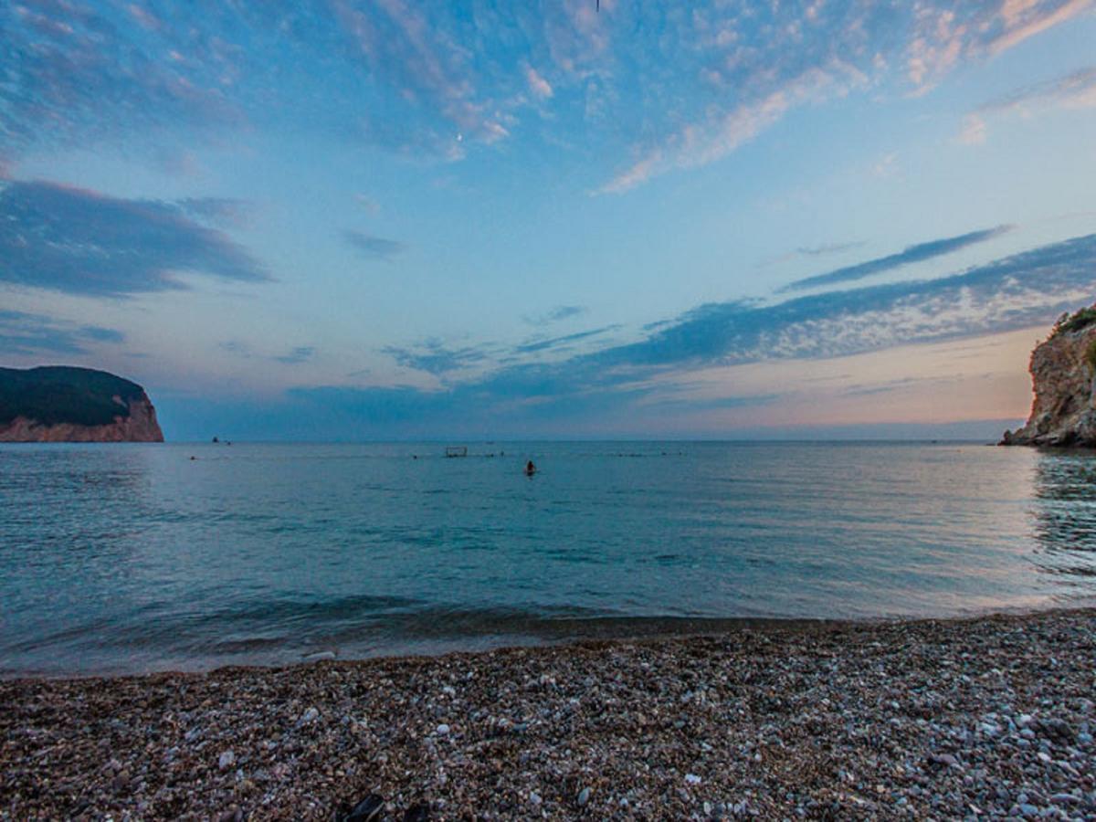 Готель Pansion Nobel Petrovac Екстер'єр фото