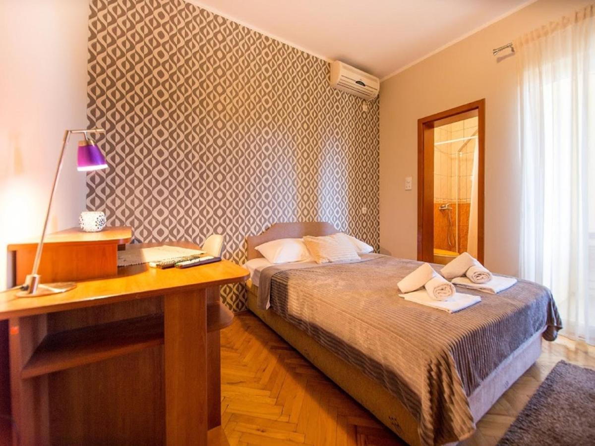 Готель Pansion Nobel Petrovac Екстер'єр фото